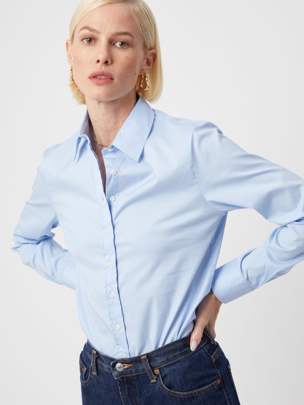 The Shirt / Rochelle BEHRENS /Icon Light Blue Women's Button-Up Shirt/ NWT / M